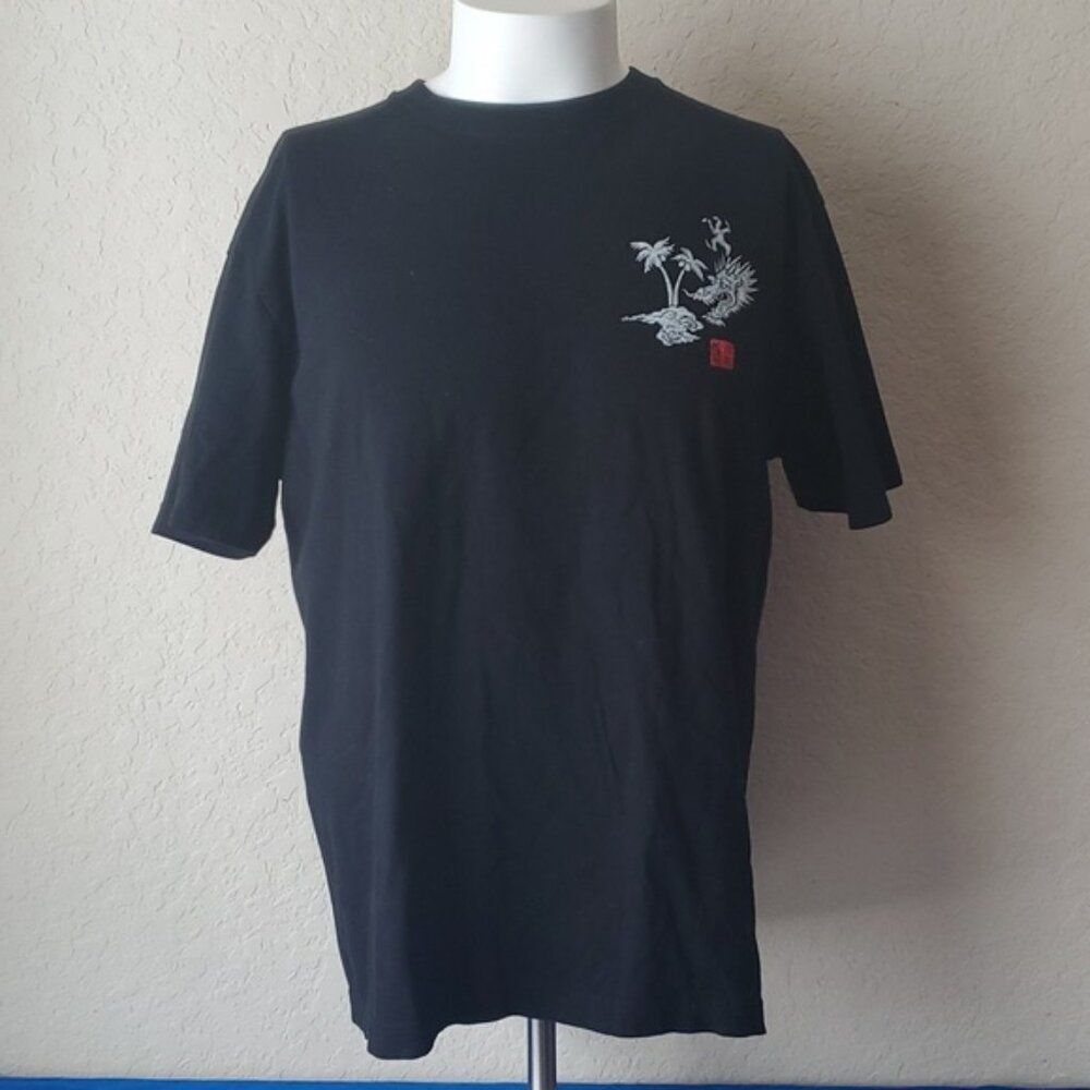 Habu Box Okinawa Japan Graphic T-Shirt – Unisex Size LL (XL equivalent)